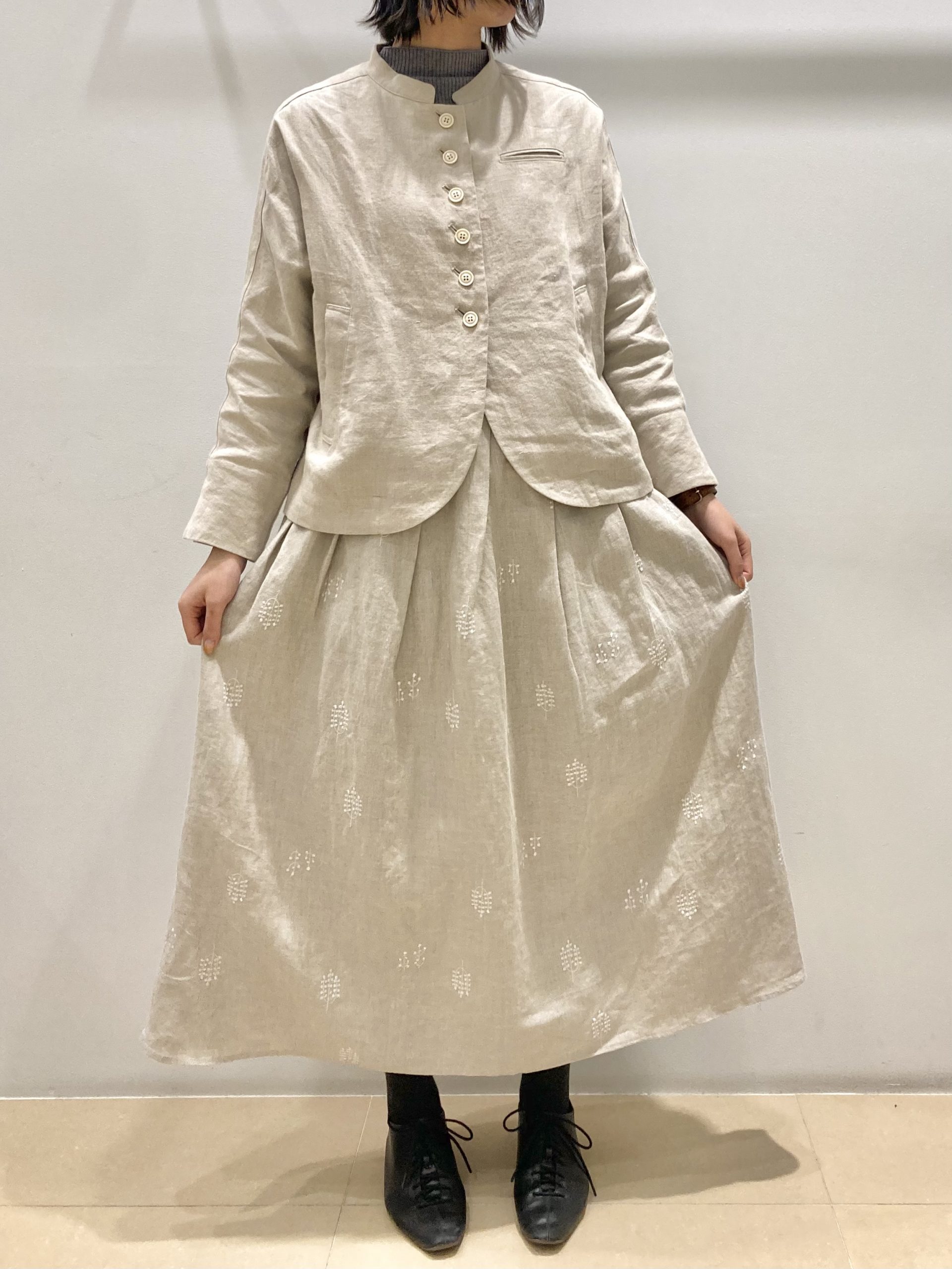 【NU茶屋町店】細やかな刺繍が美しい新作スカート