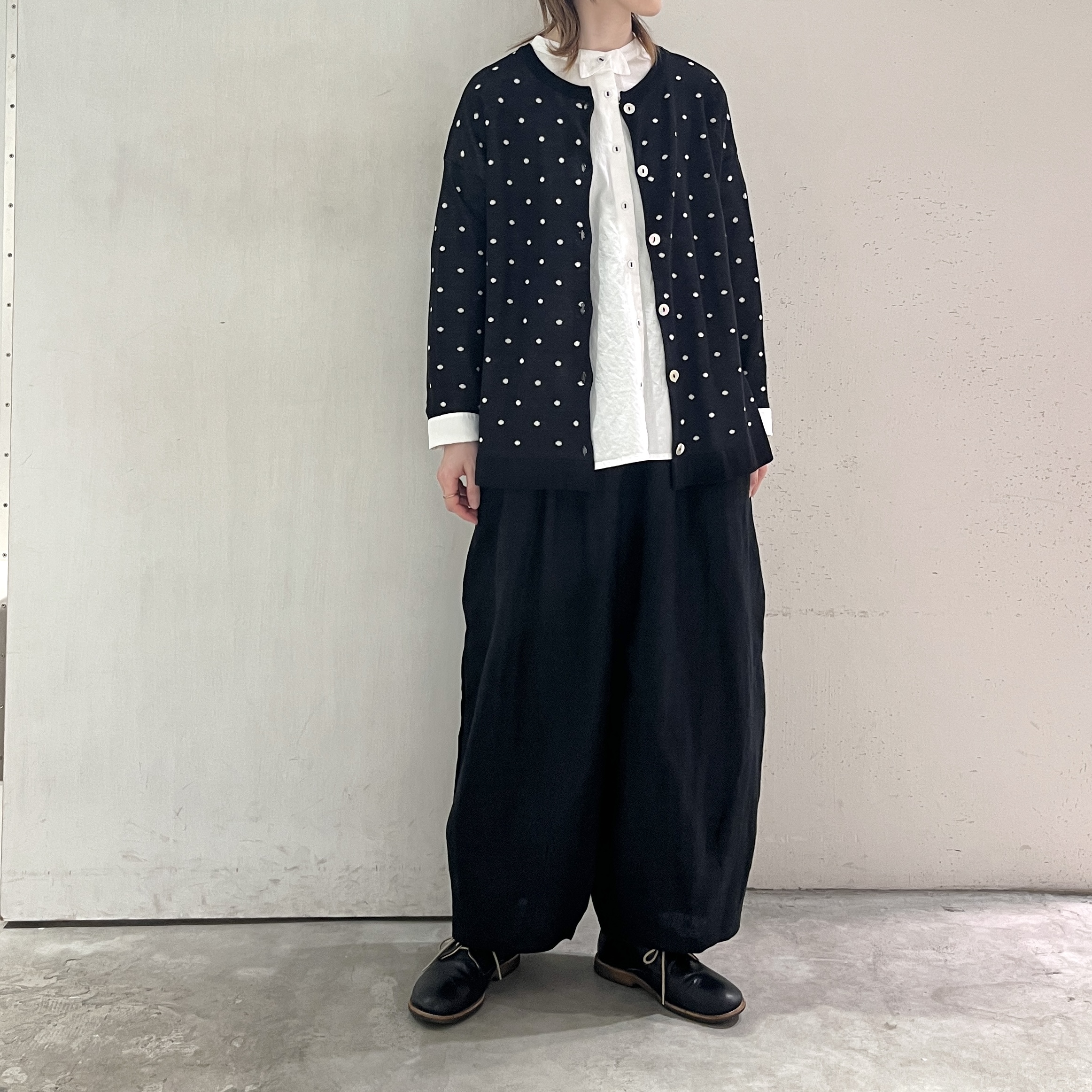 【吉祥寺パルコ店】さらっと軽いドット柄カーディガン＊