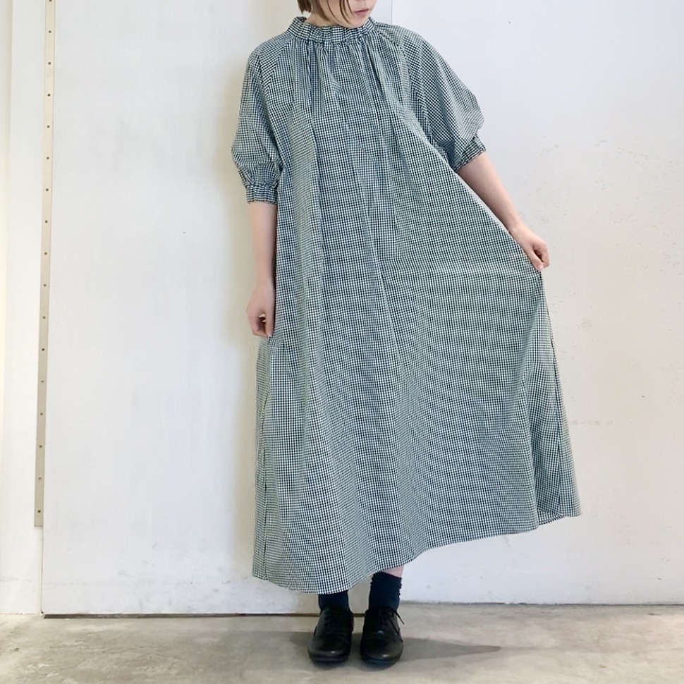 【吉祥寺パルコ店】1枚で様になる、ボトルネックギャザーワンピース