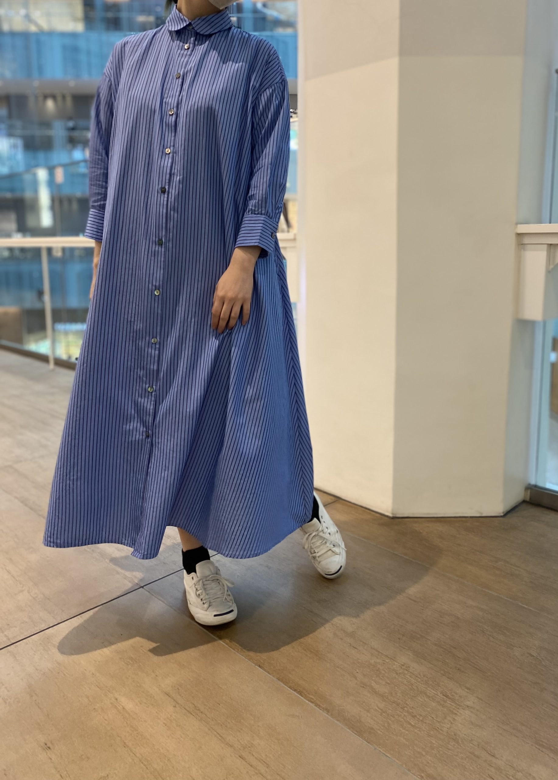 【KITTE丸の内店】新作フレアーたっぷりシャツワンピース