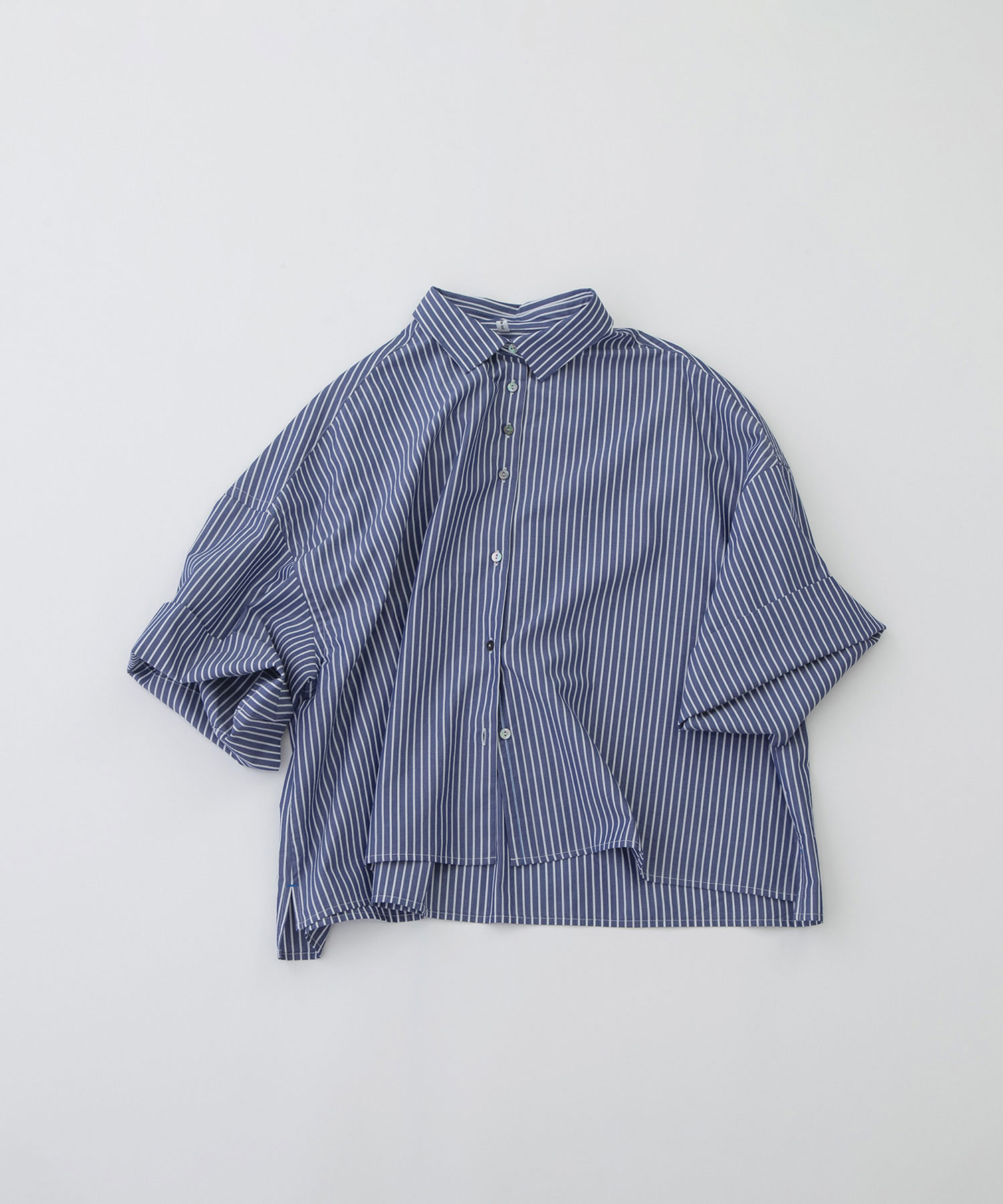 ひまわりさま✨新品タグ付✨nop de nod 大きな襟が大人かわいいデザイン ひまわりさま✨新品タグ付✨nop de nod 大きな襟が大人かわいい
