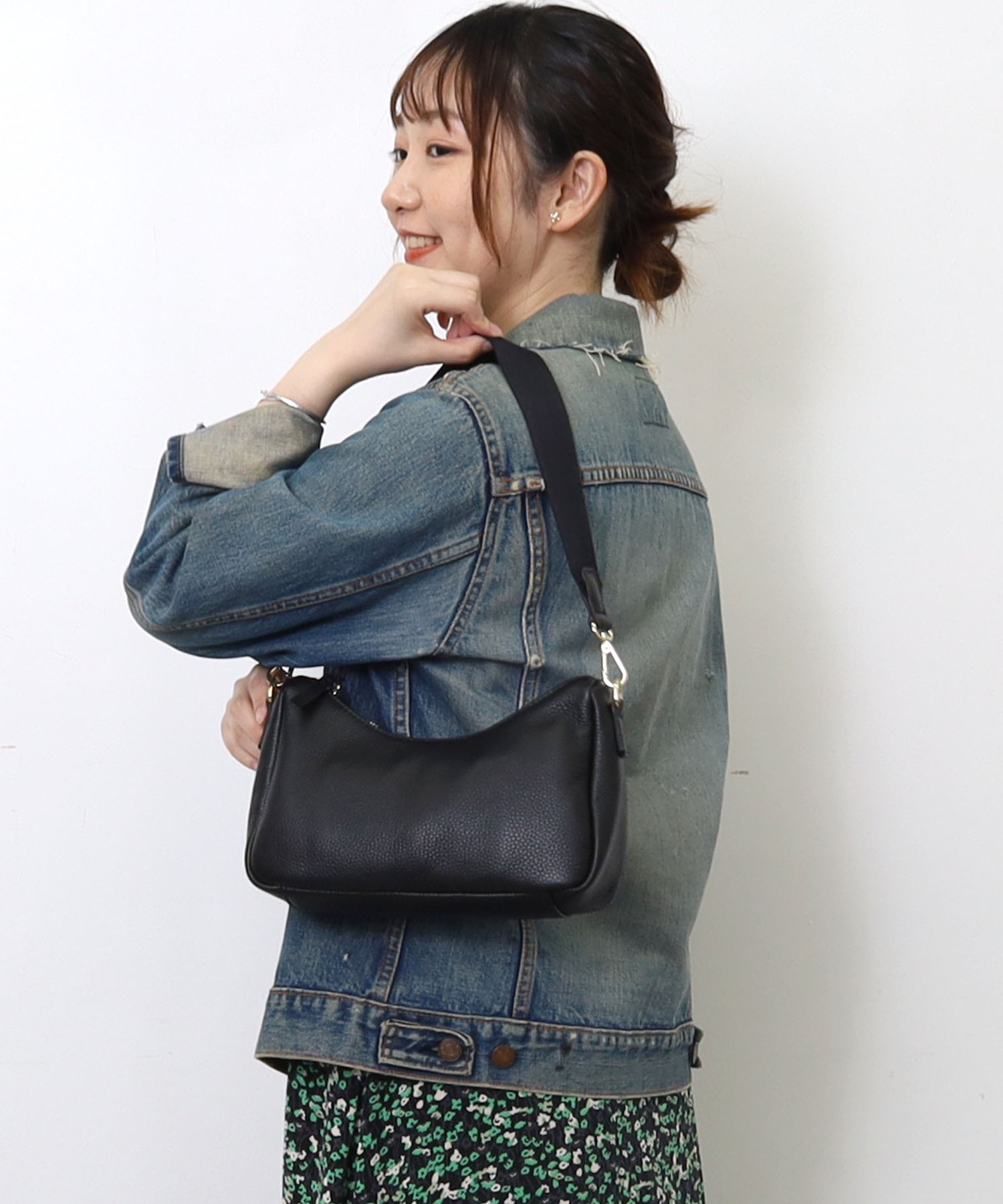 シュリンクレザーダブルストラップ２ＷＡＹショルダーバッグ