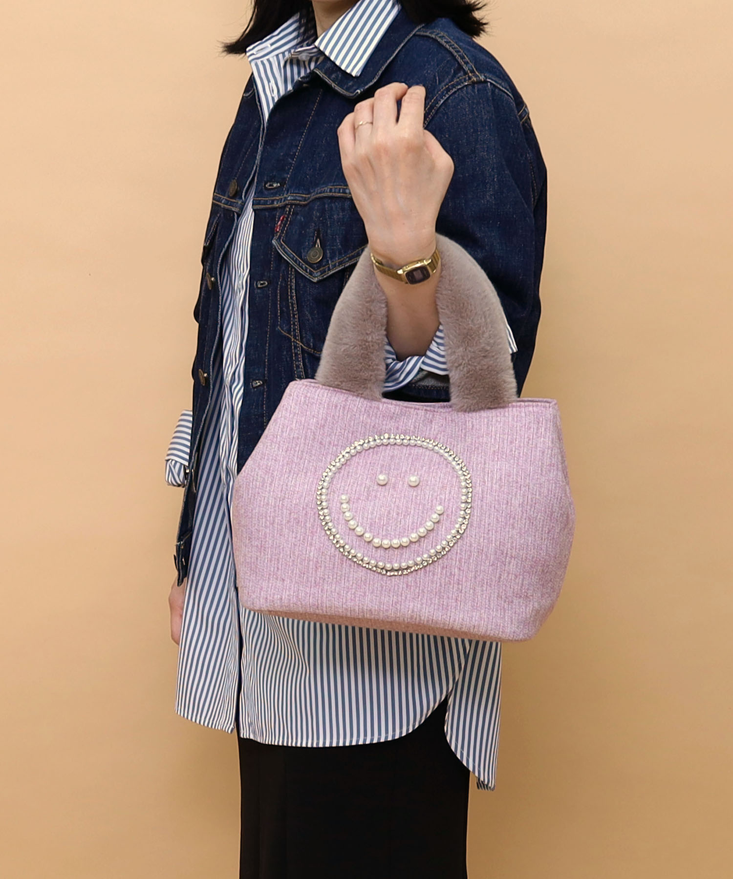 ＳＭＩＬＥＹ　パール刺繍ｘエコファーハンドルトートバッグ