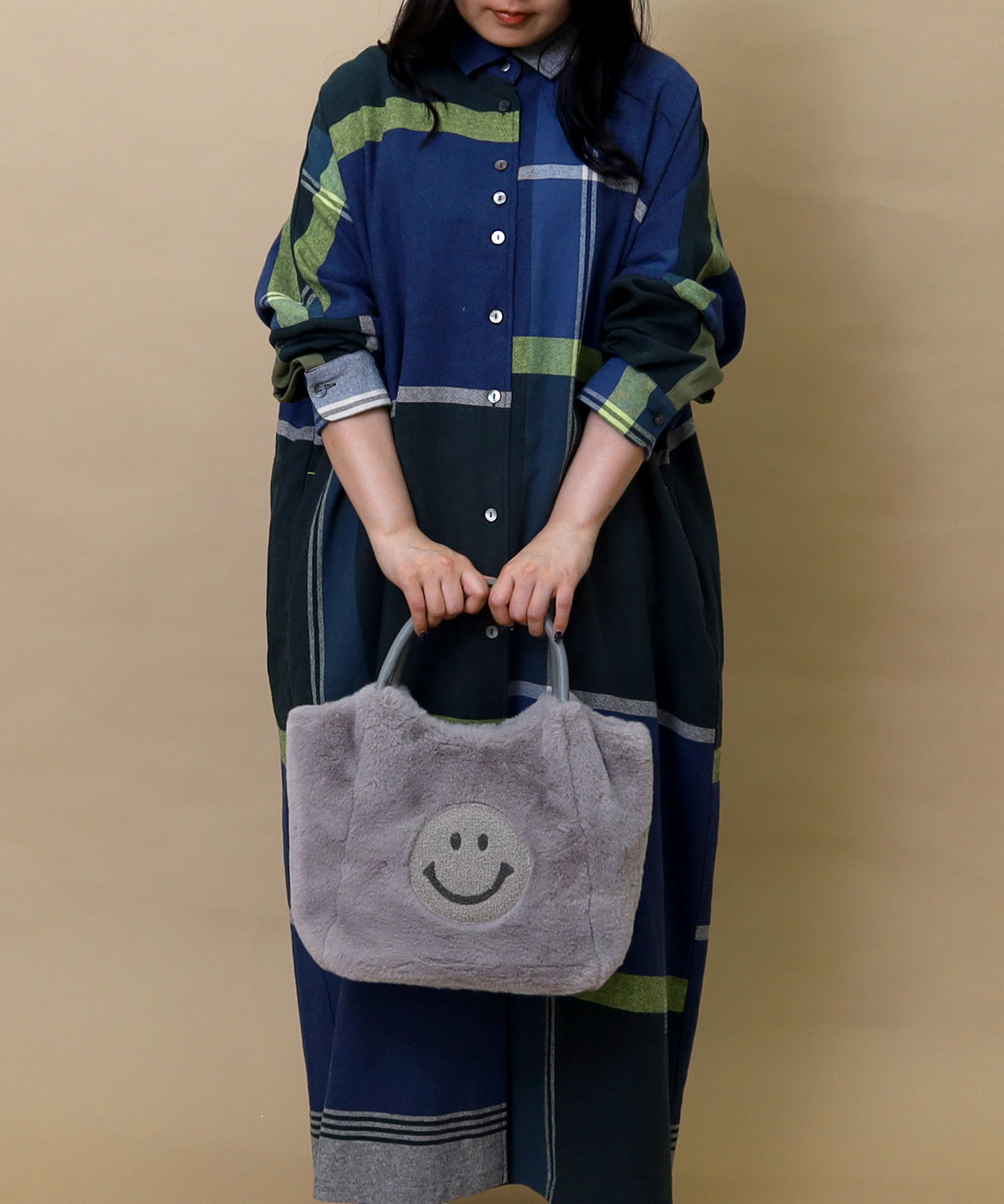 ＳＭＩＬＥＹ　サガラ刺繍ｘ無地エコファートートバッグ