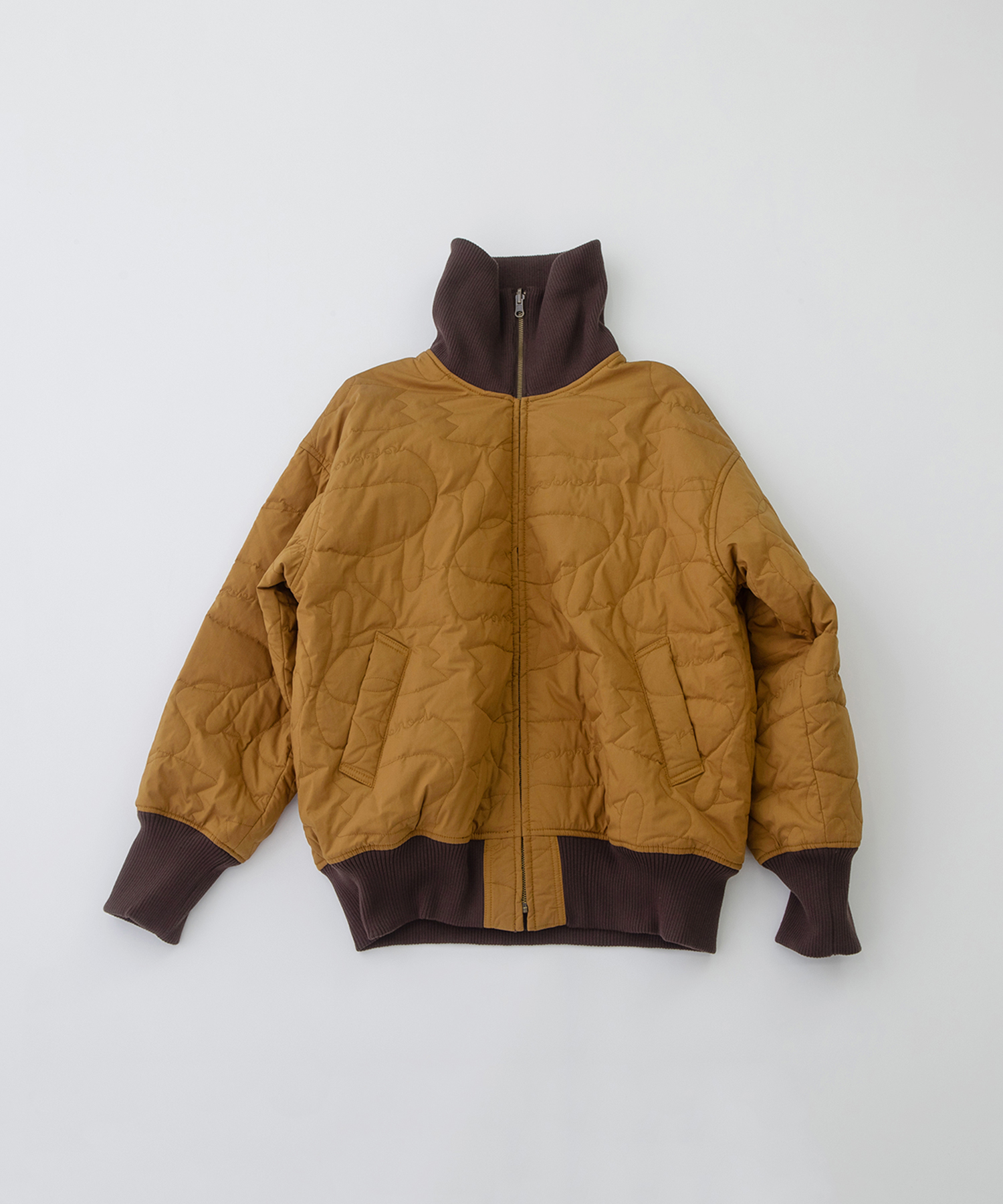 スワンキルティングリバーシブルブルゾン