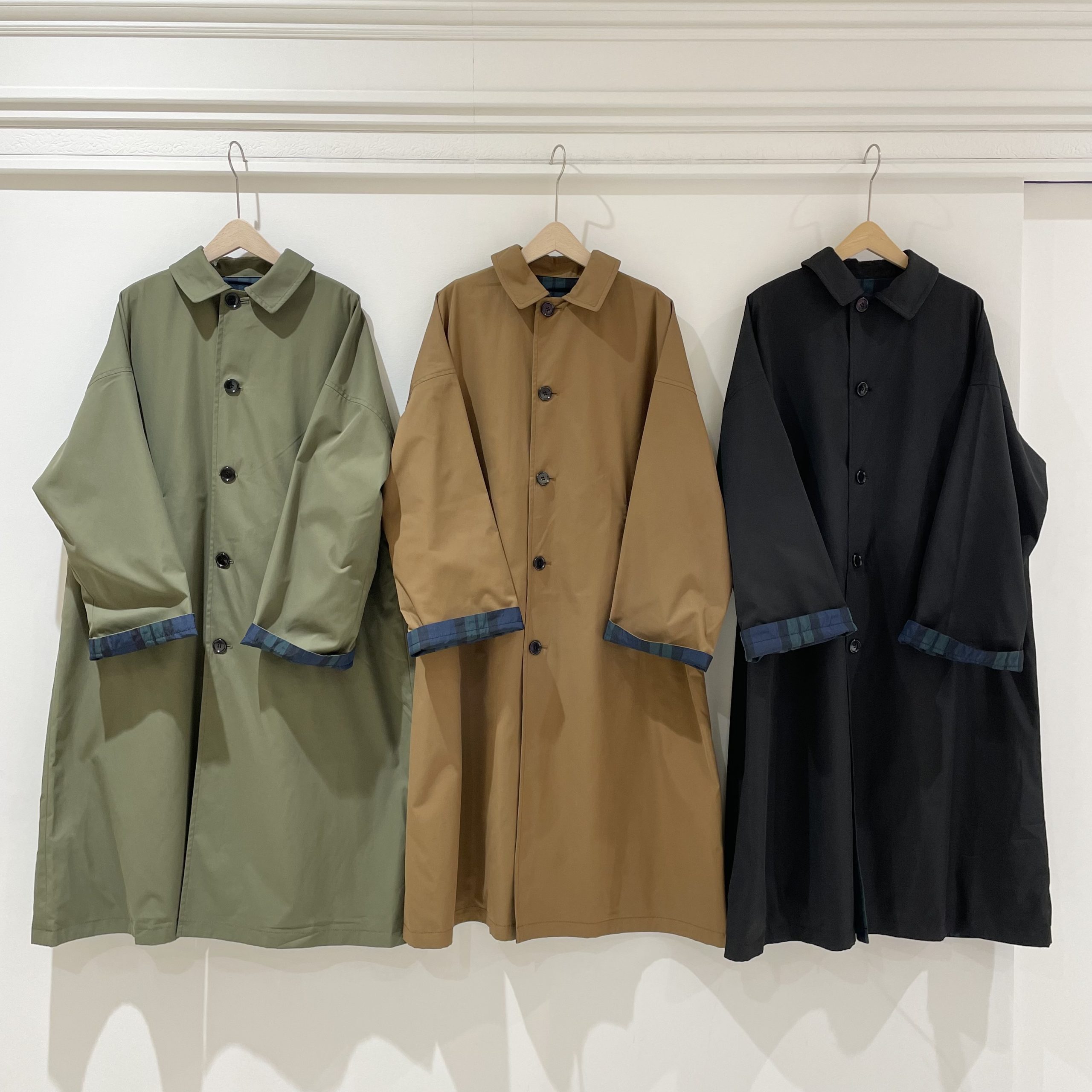 【なんばパークス店】リバーシブルステンカラーコートのご紹介です。