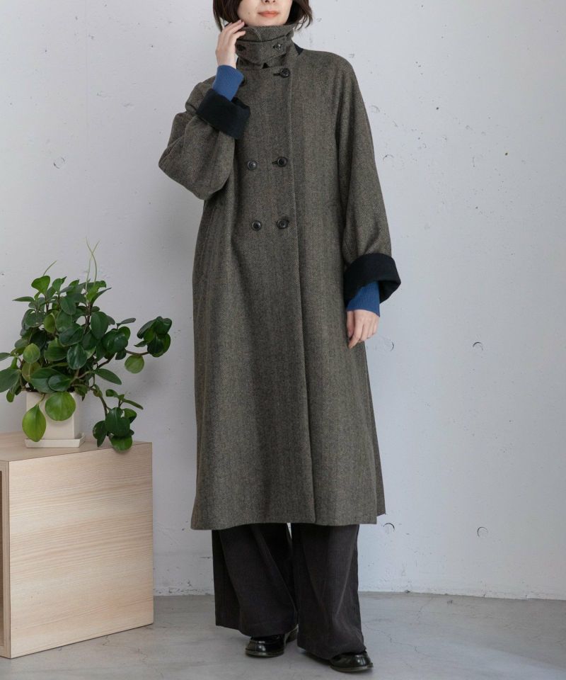 ダブルボタンハイネックコート