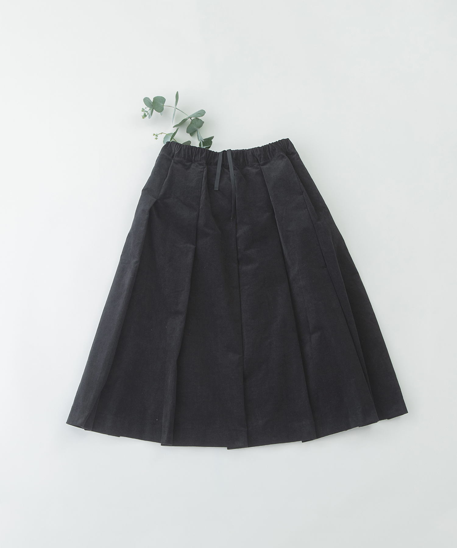 別珍タックプリーツスカート