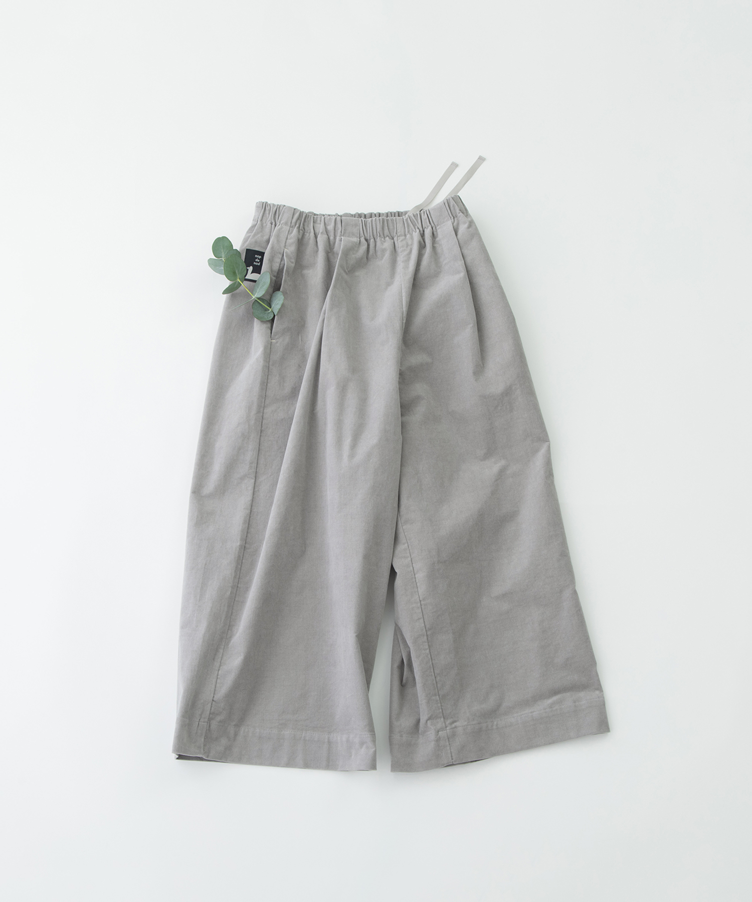 別珍クロップドパンツ