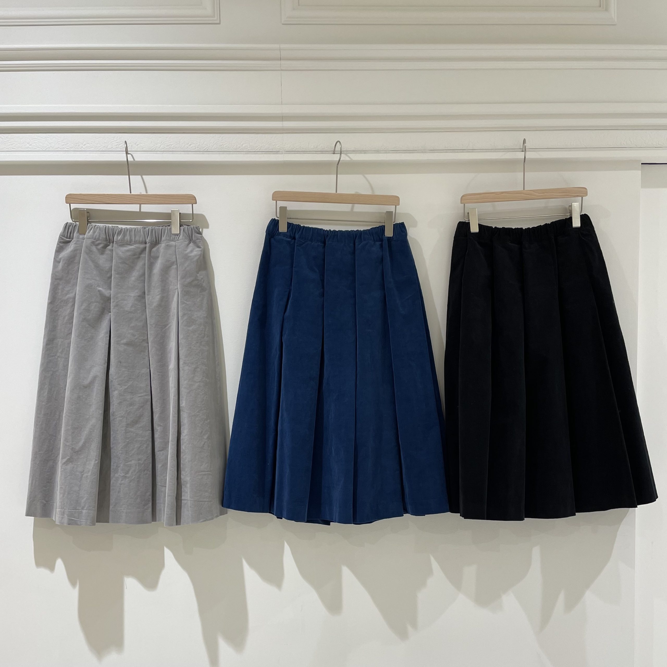 【なんばパークス店】プリーツが可愛いスカートのご紹介とイベントのお知らせです。