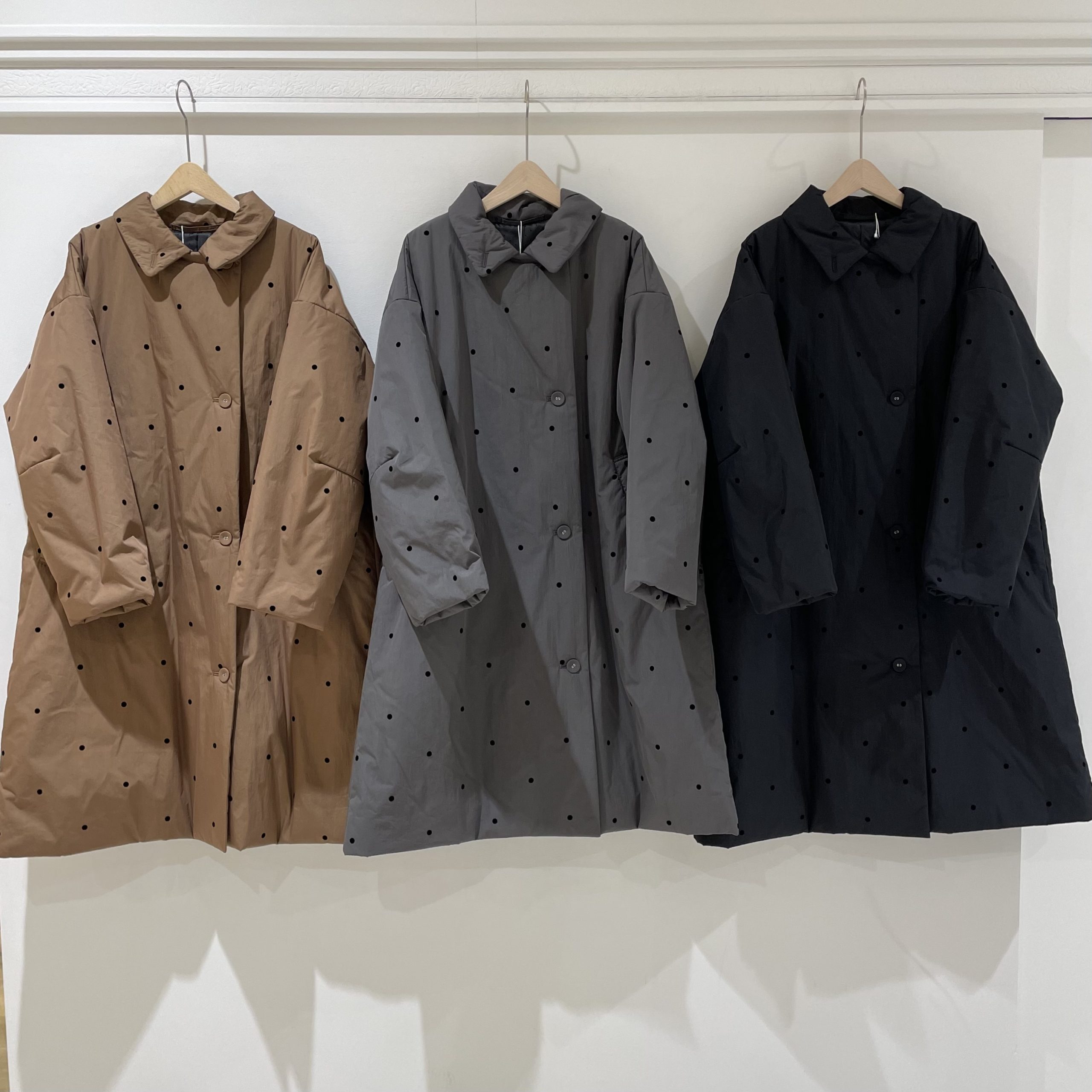 【なんばパークス店】ドットが可愛いコートのご紹介です。