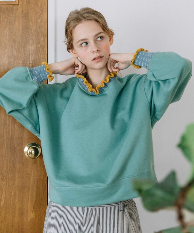 ニット付属使いトレーナー