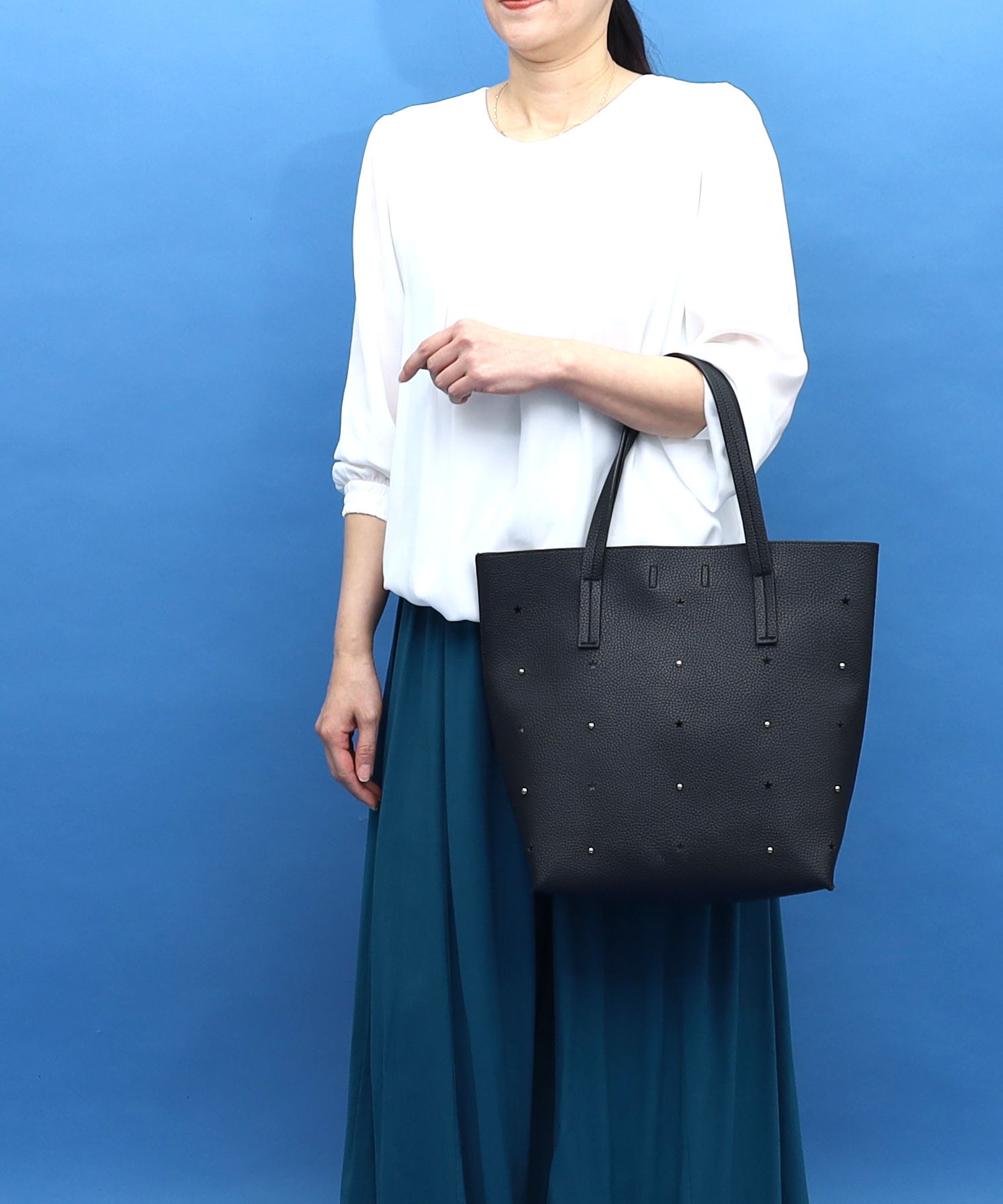 星柄刺繍フェイクレザートートバッグ／Ａ４対応