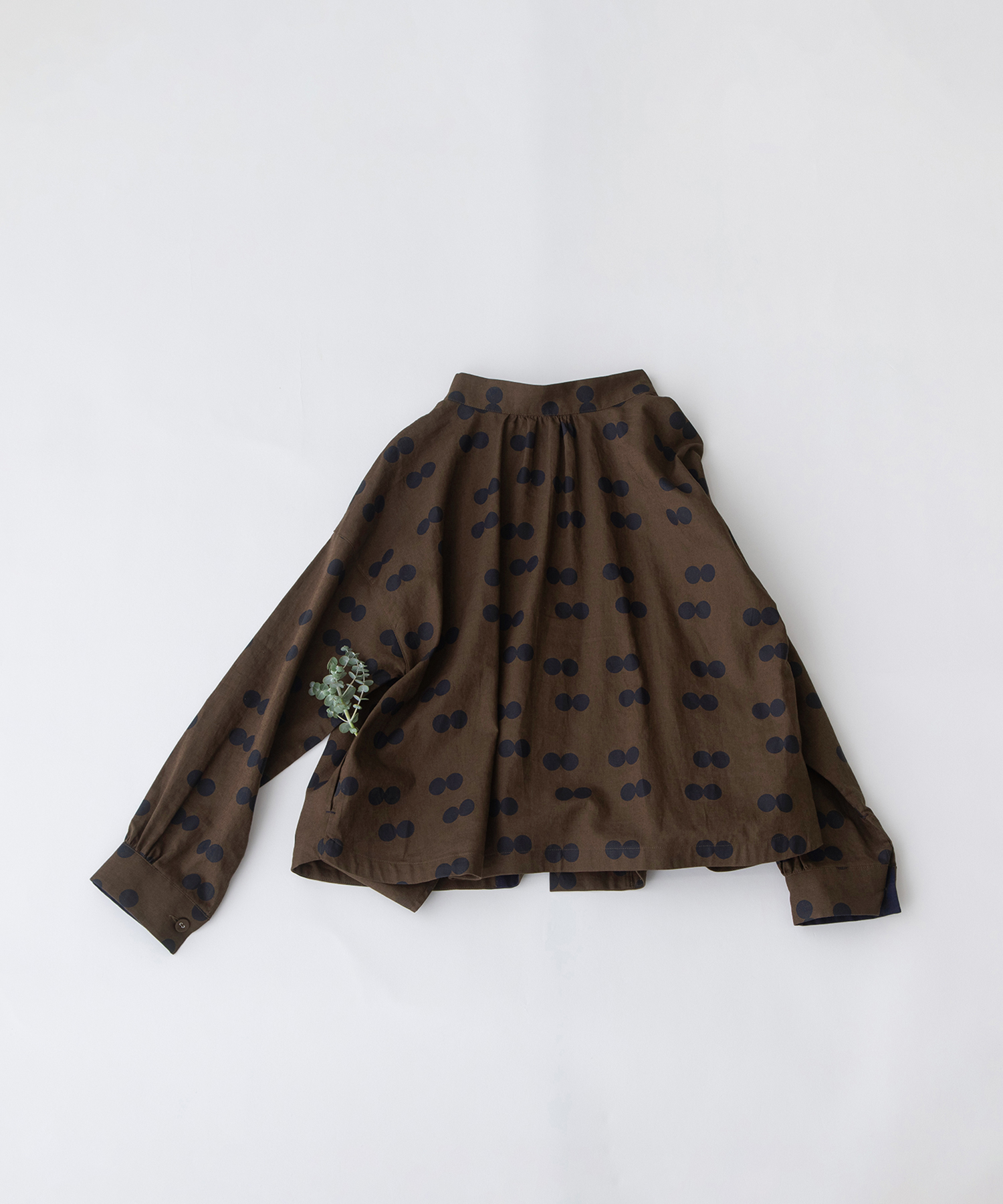 リネンコットンダブルドット2wayブラウス