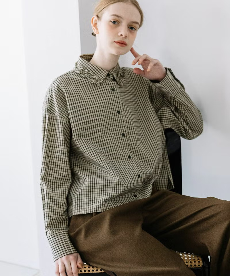 フリルデザインクロップドシャツ