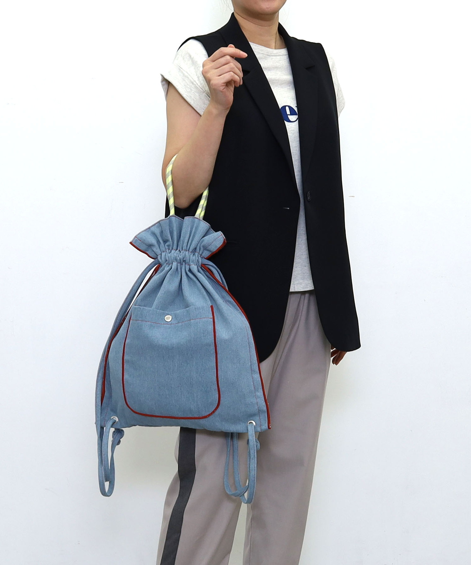 ２ＷＡＹデニムスナップポケット巾着バッグ／Ａ４対応