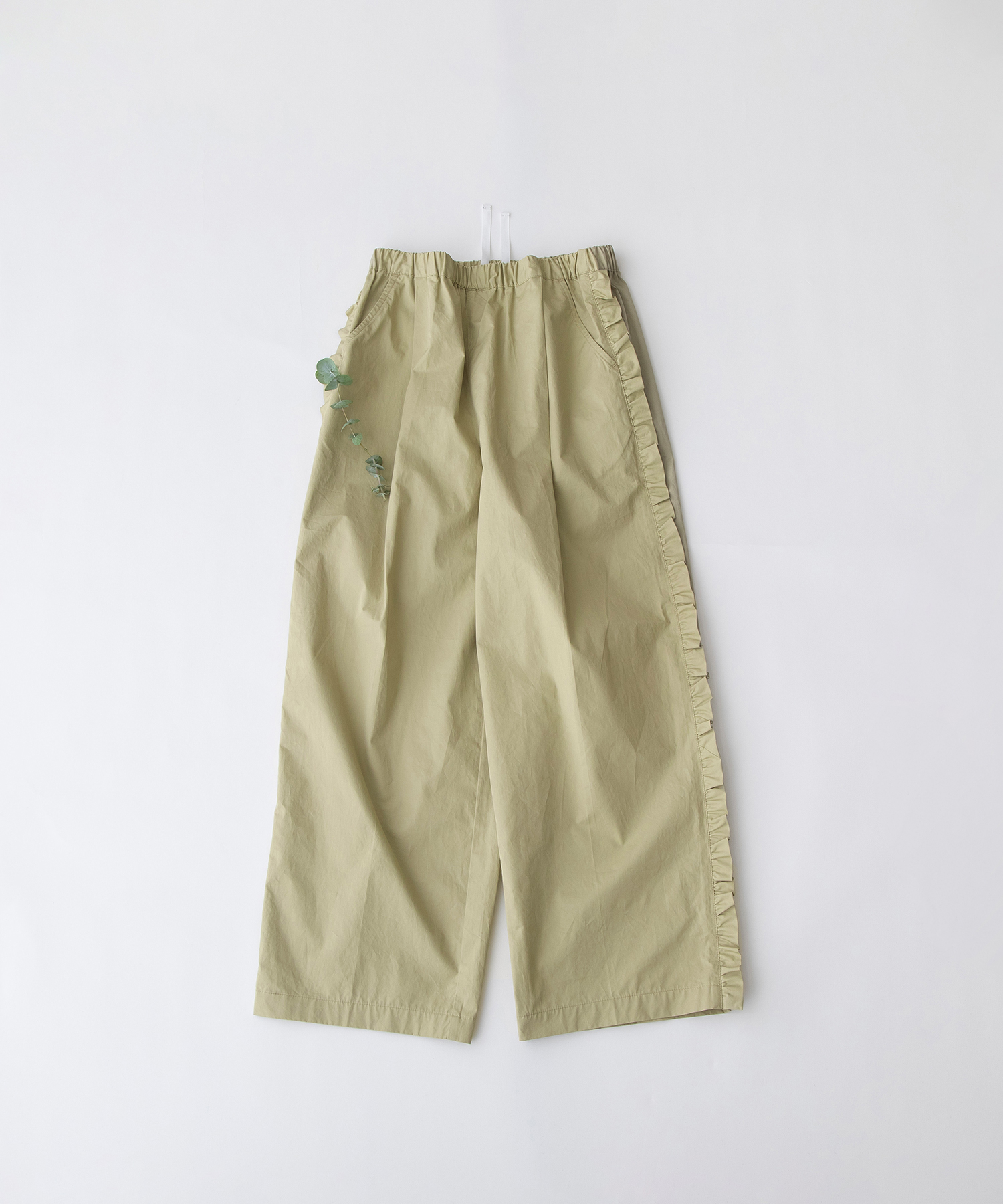 サイドフリルタックワイドパンツ