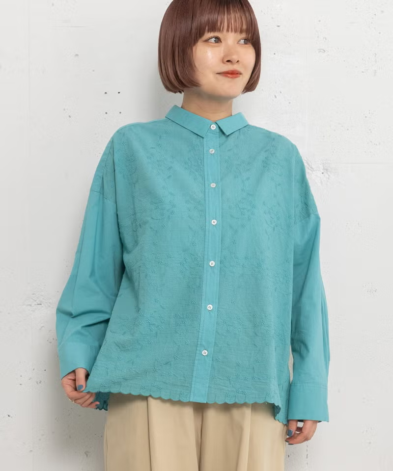 裾スカラップ刺繍ブラウス