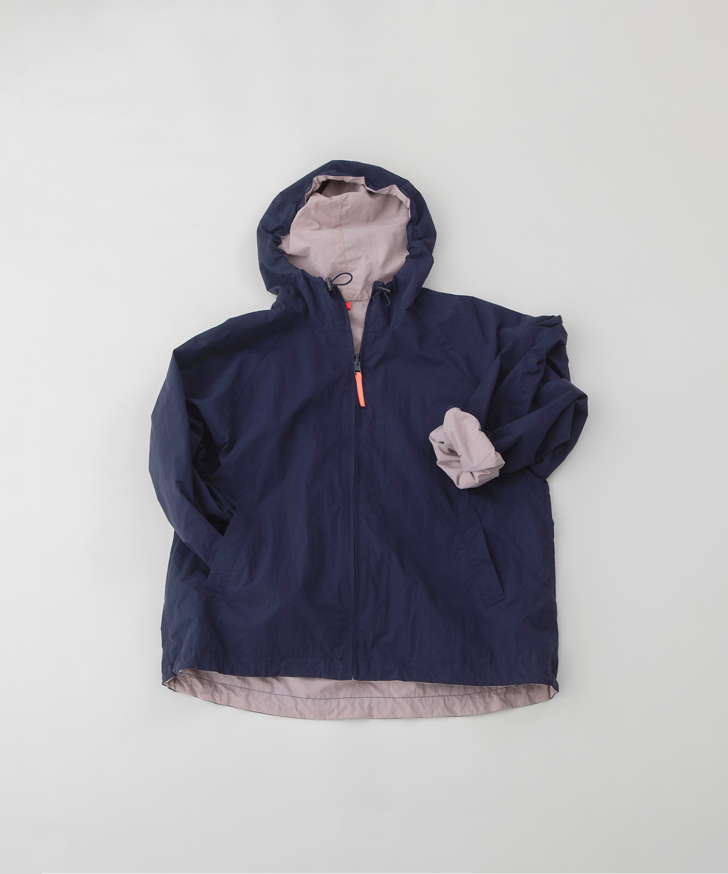ナイロンタフタリバーシブルパーカ