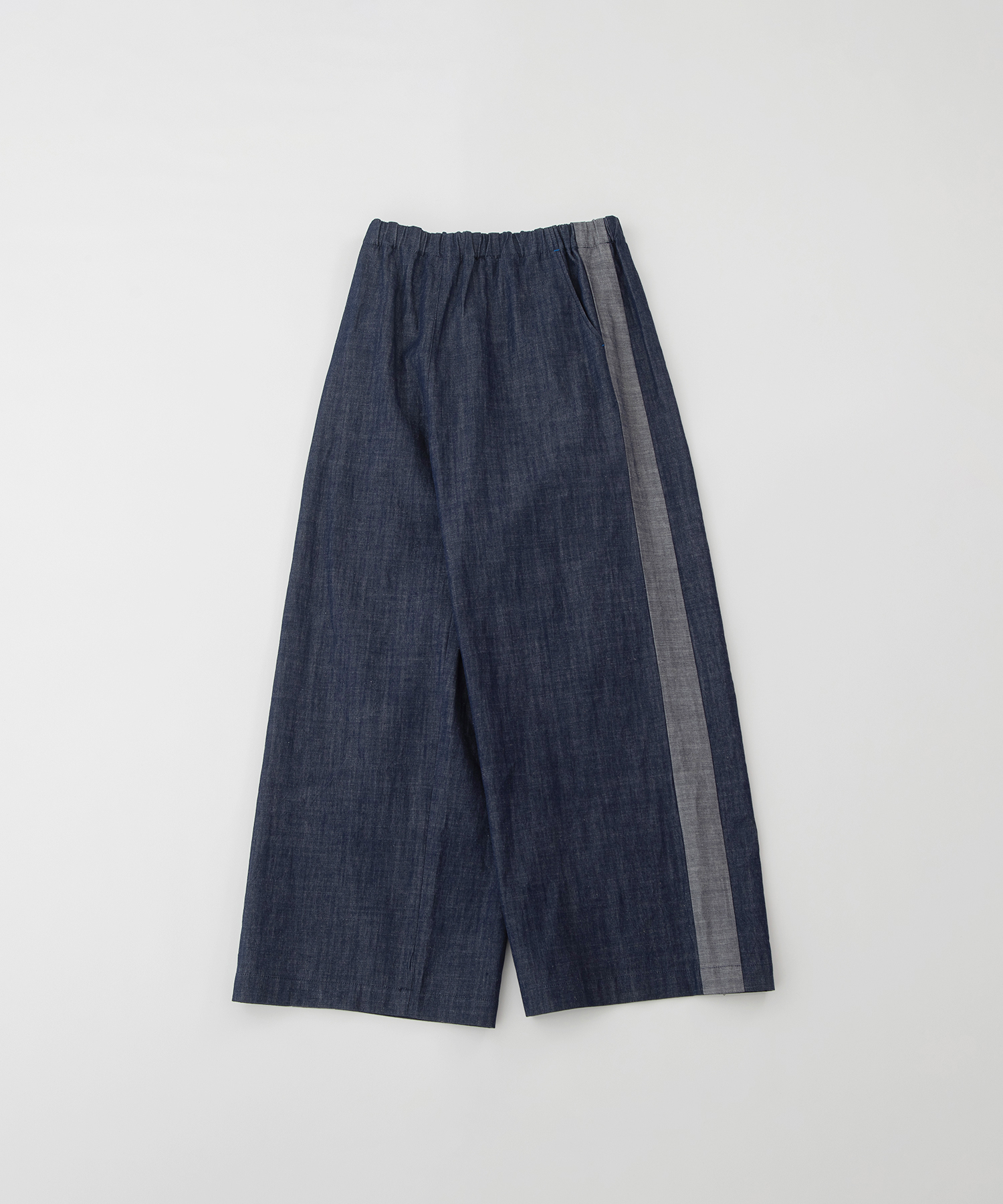 サイドラインイージーワイドパンツ