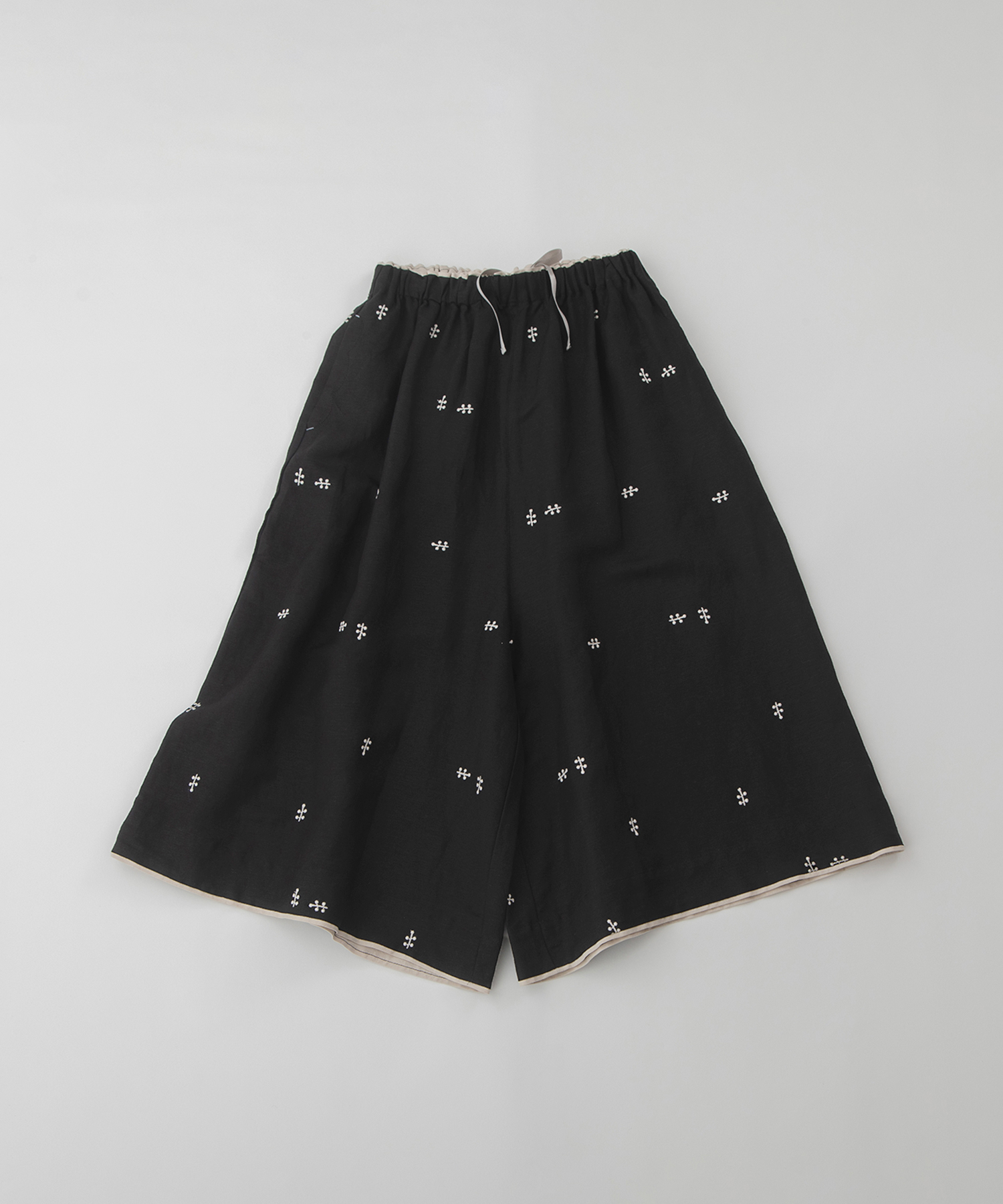 リネンレーヨン刺繍ガウチョパンツ