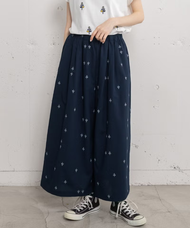 フラワー刺繍キュロットパンツ