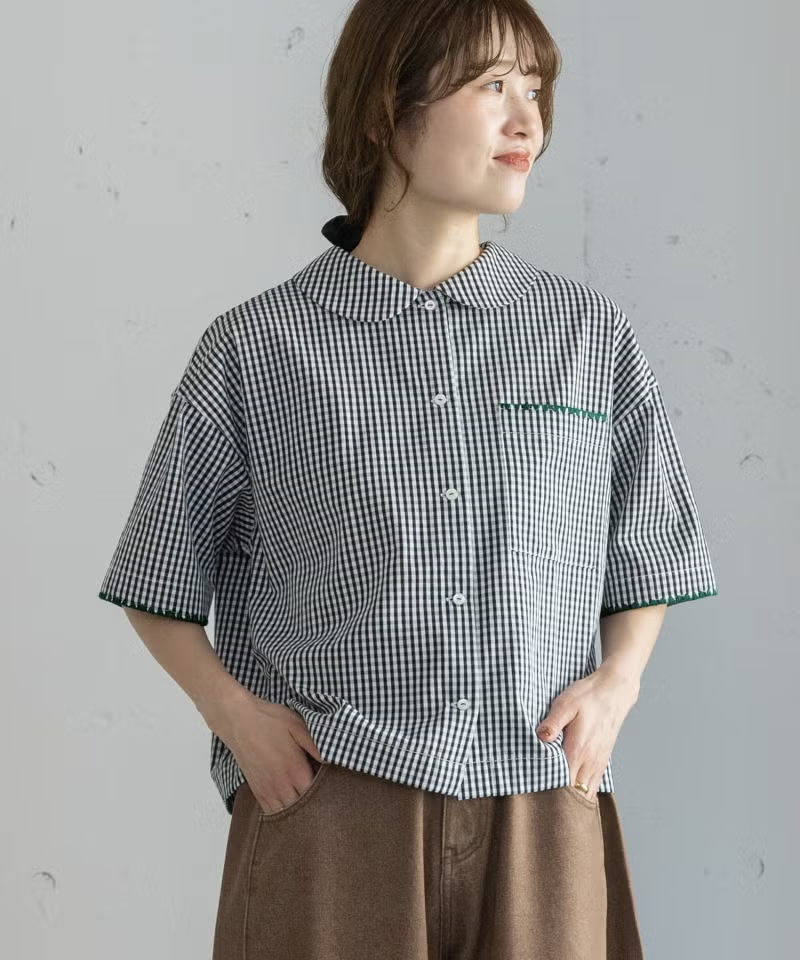 はまぐりステッチ丸衿クロップドシャツ