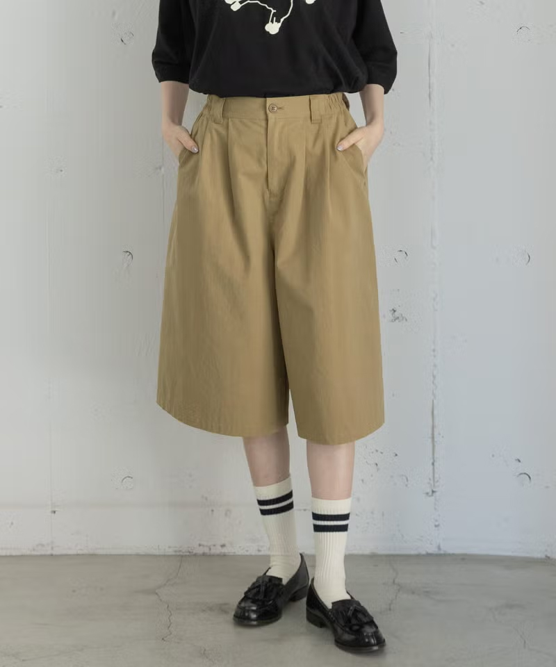 ツータックハーフパンツ