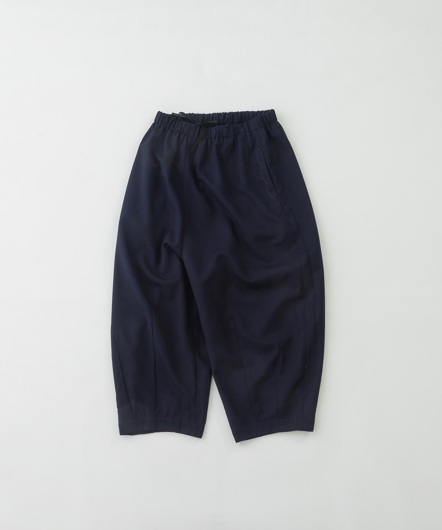 Pommeギャバ裾ダーツ9分パンツ